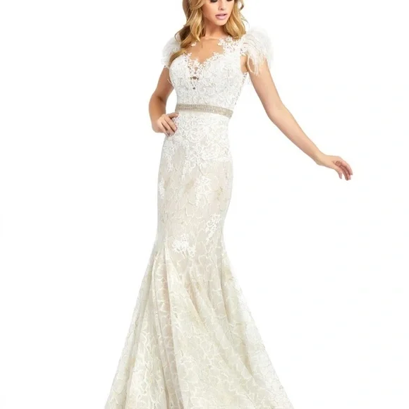 ✔️#71B BNWT MAC DUGGAL EMBELLISHED FEATHER ILLUSION NECK TRUMPET GOWN 79230 - Picture 4 of 13